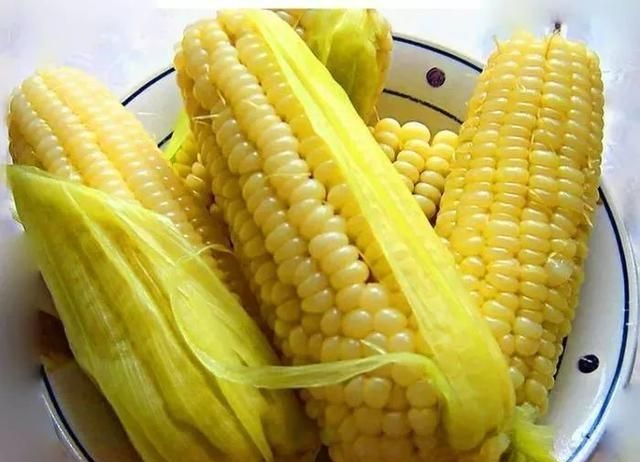 玉米怎么做吃的(玉米有什么吃法)图1