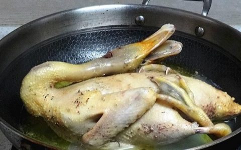 杀鸭子怎样去掉鸭毛?