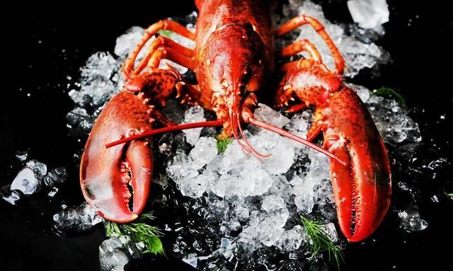 年夜饭标配大龙虾，能红红火火一整年，这样吃上档次又不浪费！