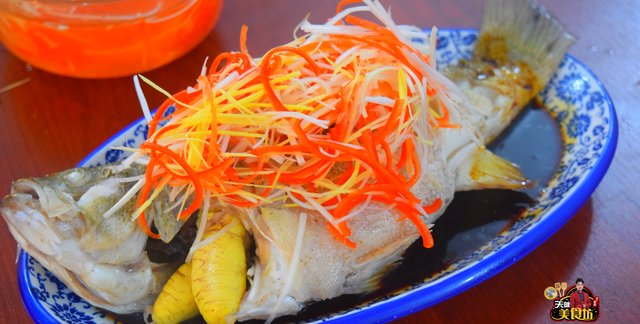 鲈鱼这样做味道鲜美，肉质细嫩，营养丰富，简单快捷，非常好吃