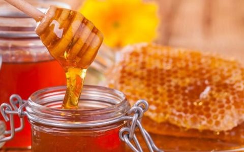 朋友送的蜂蜜怎么使用