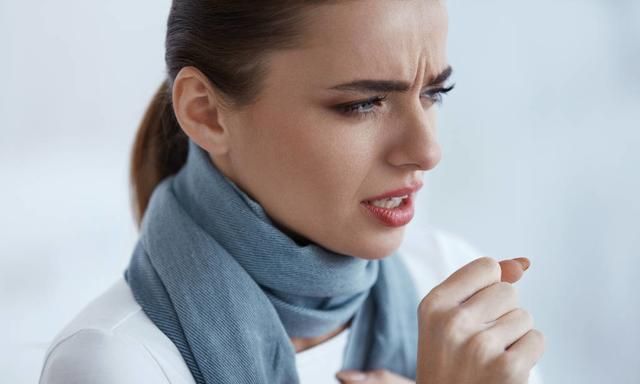 喉咙里有痰怎么排？多吃5种食物，化痰止咳
