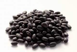 黑豆和黄豆哪个营养价值高,黑豆黄豆红豆哪个营养价值高图4