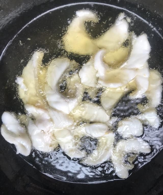 教钓鱼的大湿们做鱼，做鱼尽情的享受生活