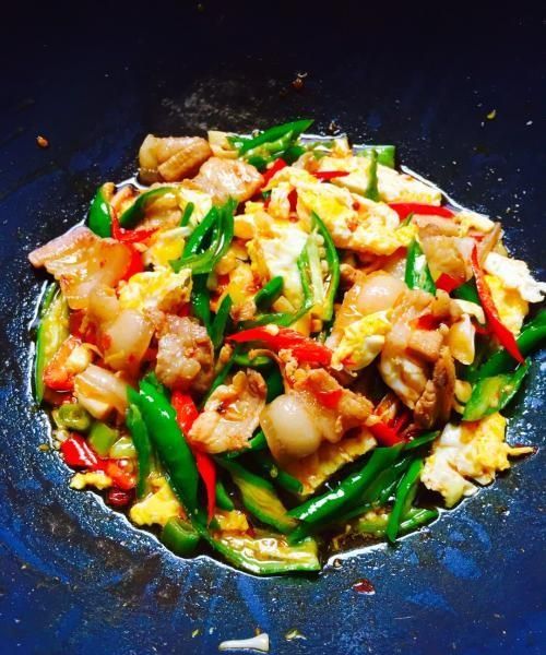 湖南最出名的菜是剁椒鱼头、辣椒炒肉，排名第三的是什么菜呢图3