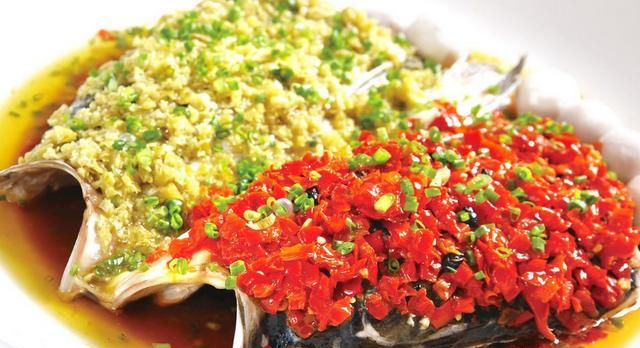 湖南最出名的菜是剁椒鱼头、辣椒炒肉，排名第三的是什么菜呢图5