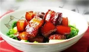 湖南最出名的菜是剁椒鱼头、辣椒炒肉，排名第三的是什么菜呢图11