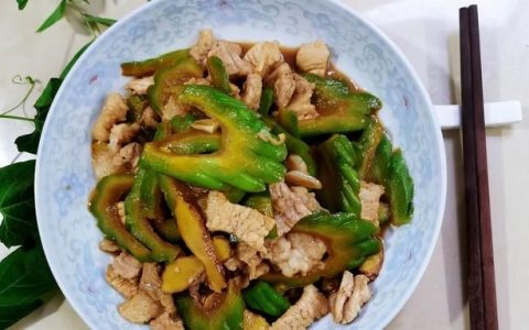 苦瓜怎样烧才好吃,苦瓜烧鸭子怎样做好吃